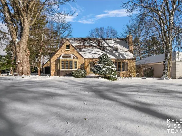 236 Morningside Dr SE, Grand Rapids, MI 49506