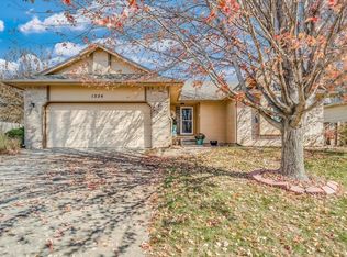 1324 S Hilltop Rd, Derby, KS 67037