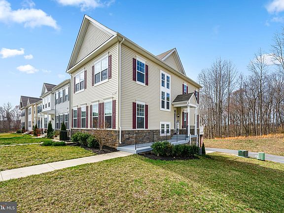 4th image of 41572 Briarwood Cir