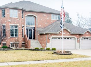 8935 Melvina Ave, Oak Lawn, IL