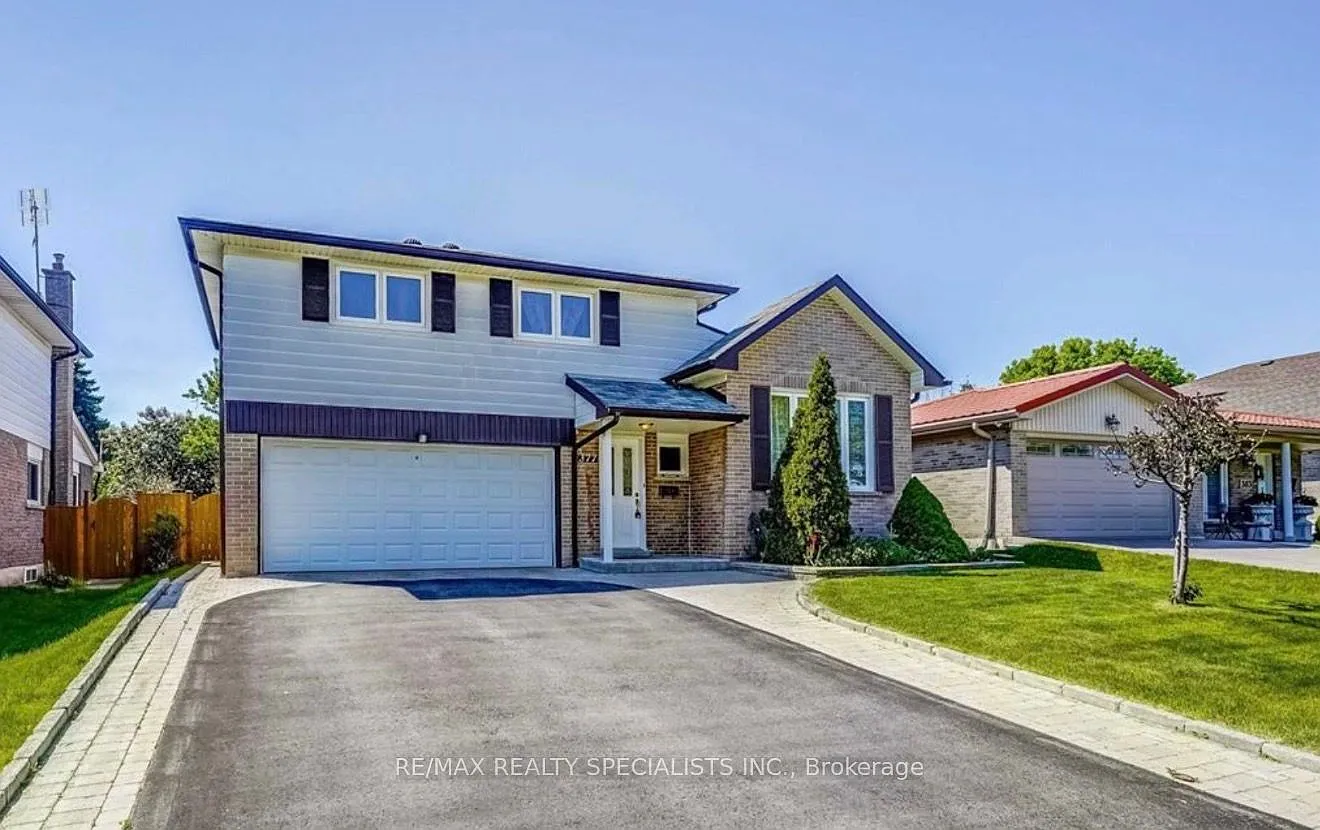 377 Karen Park Cres photo 1