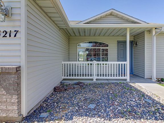 4th image of 3217 S Ivy Ct