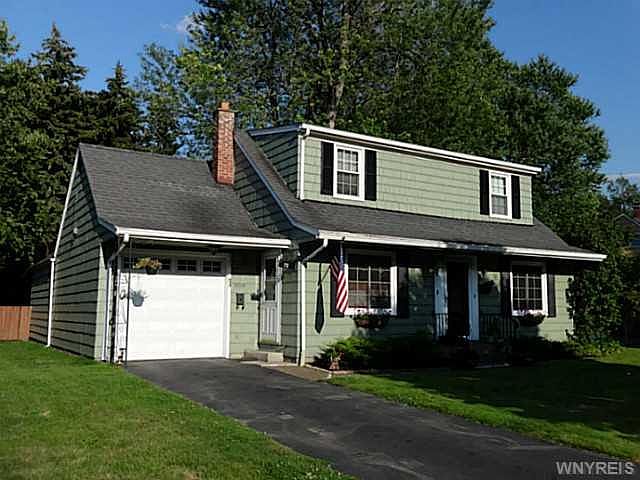 1st image of 72 Cadman Dr