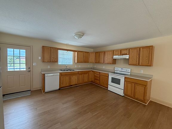 4th image of 322 Highridge Rd