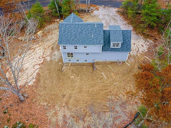 2nd image of 70 Sharpe St