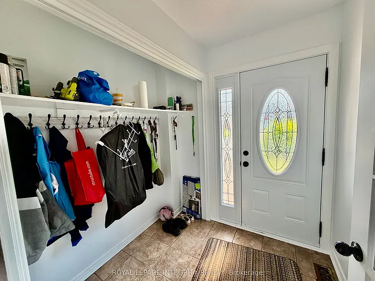 1039 Karsh Dr — Photo 3