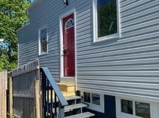 83 Peckham Ave, Islip, NY 11751