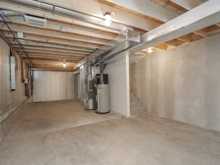 859 Carew St #857 — Photo 37