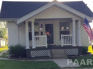 724 S 1st Ave, Canton, IL 61520