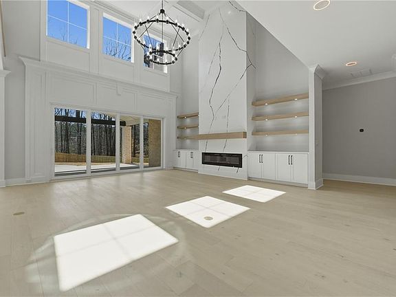 5th image of 2210 Old Fountain Rd