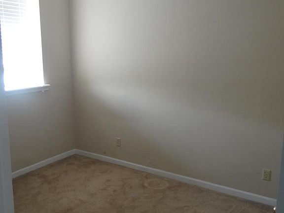 3rd image of 5936 McPherson Ave