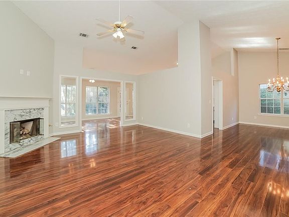 3rd image of 1890 Westfield Dr