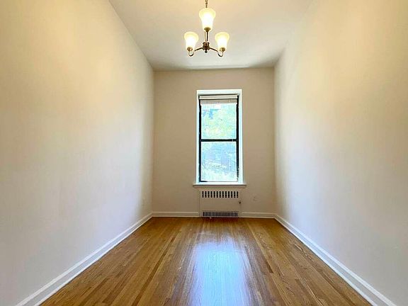4th image of 25 W 75th St #3