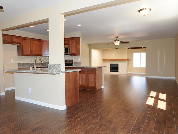 4th image of 1110 Elrose Ct