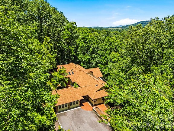 4th image of 1430 Valmont Dr
