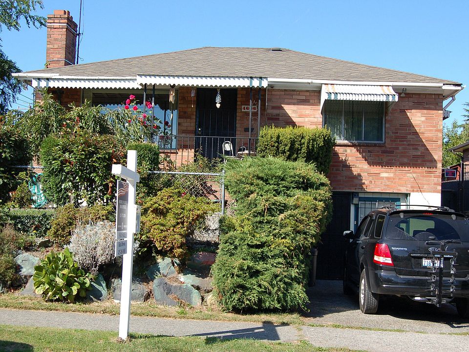 Front of fully fenced home
