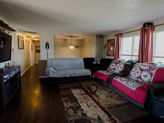 5th image of 4450 NE Alexander Way