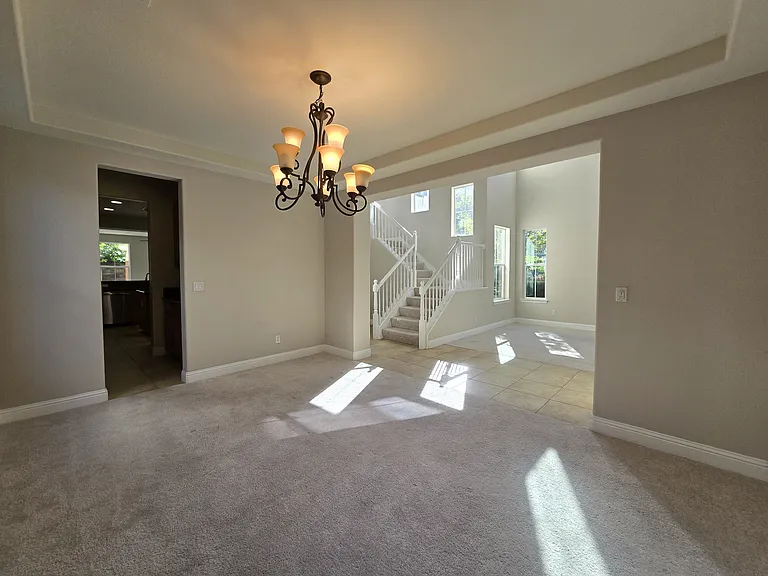 626 W La Canada Ave — Photo 11