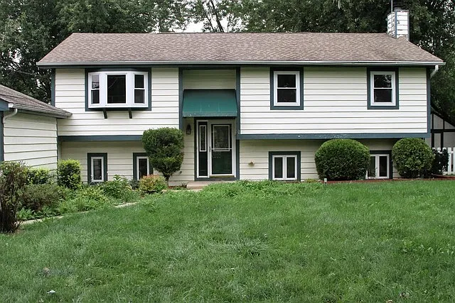 13144 W Blanchard Rd photo 1