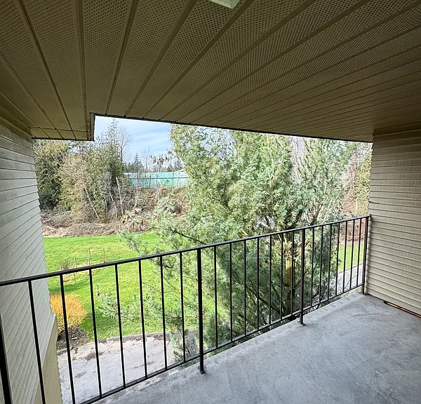 403 La Villa Dr — Photo 10