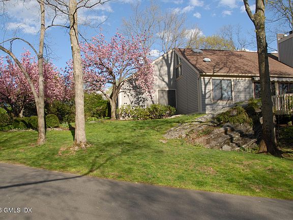 2nd image of 302 W Lyon Farm Dr Unit 302