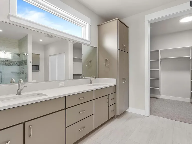 2504 Aspen Creek Trl — Photo 14