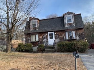 142 Acropolis Rd, Lowell, MA 01854