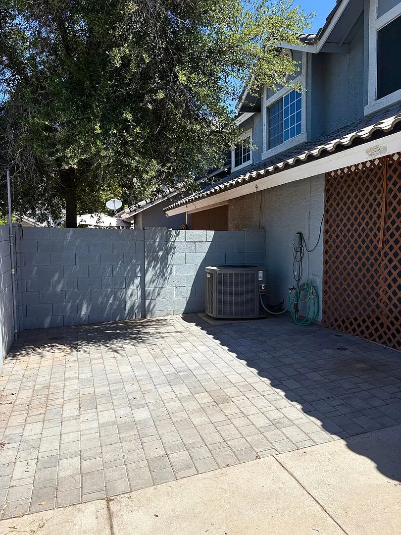 **Wonderful & Spacious 3 Bedroom/2.5 Bathroom Townhouse In Chandler (Ray & McQueen)** — Photo 4