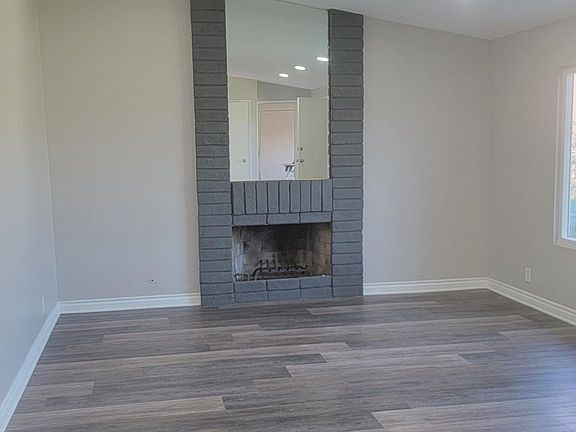 3rd image of 1346 Camerons Ave