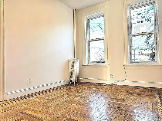Bedroom, photo 1