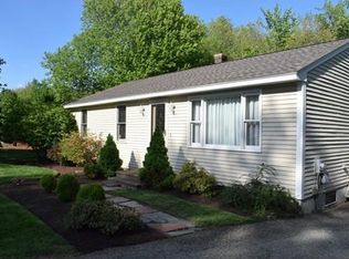 18 Fernwood Dr, Rutland, MA 01543