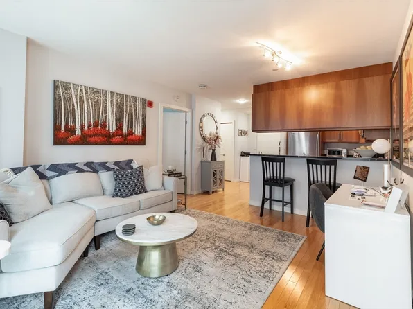 80 Broad St Unit 706, Boston, MA 02110