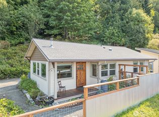 1136 E 7th St, Port Angeles, WA
