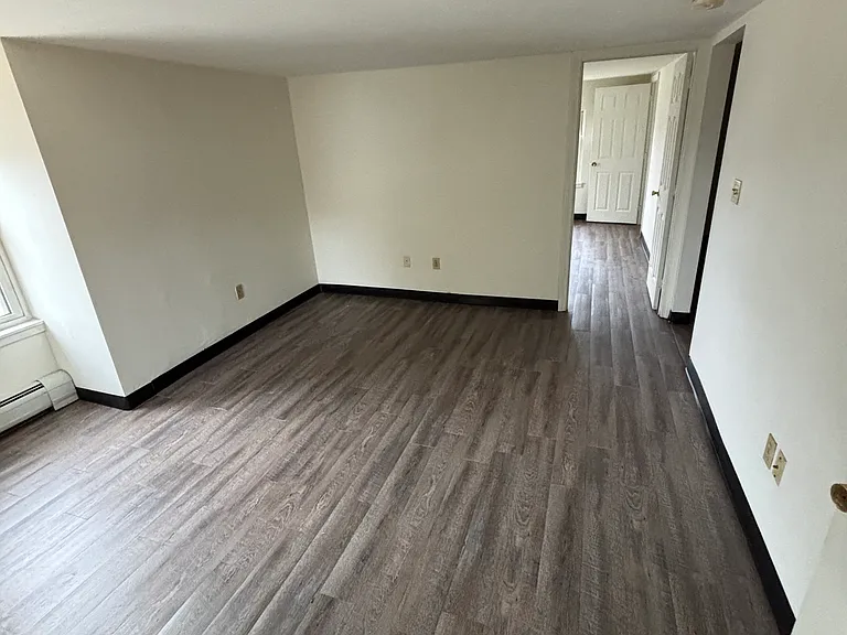 24 Cumberland St #B — Photo 2