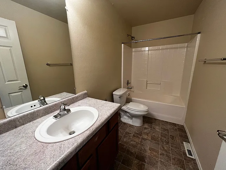 1391 Foreman Rd — Photo 22