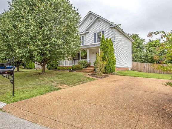 3rd image of 1304 Branchside Ct