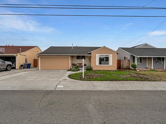 4th image of 1592 Willow Avenue
