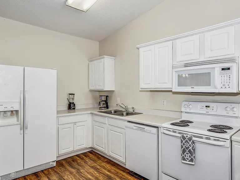 7101 Joy St #H7 — Photo 11