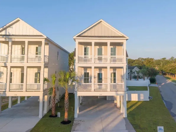 117 6th Ave. S, Surfside Beach, SC 29575