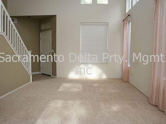 3rd image of 3530 W Island Ct