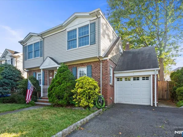 150 Tunbridge Rd, Fair Lawn, NJ 07410