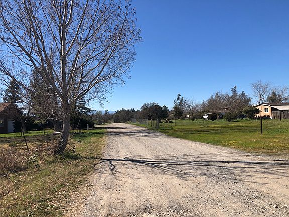5th image of 25380 Jerry Ln