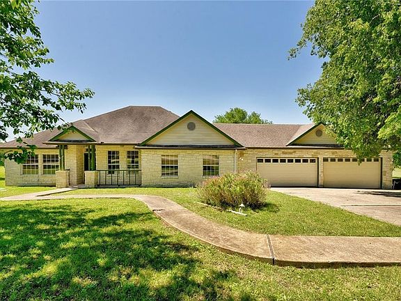 3rd image of 114 Roanoak Dr