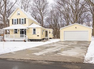 260 Point Pleasant Rd, Rochester, NY 14622