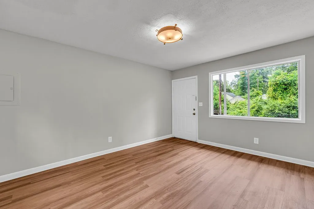 1 bed, 750 sqft, $695 — Photo 4