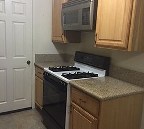 5th image of 24381 Santa Clara Ave #A