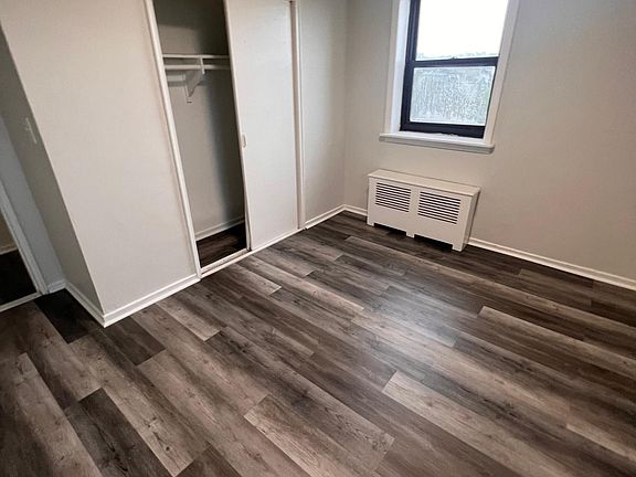 5th image of 120 Washington St
