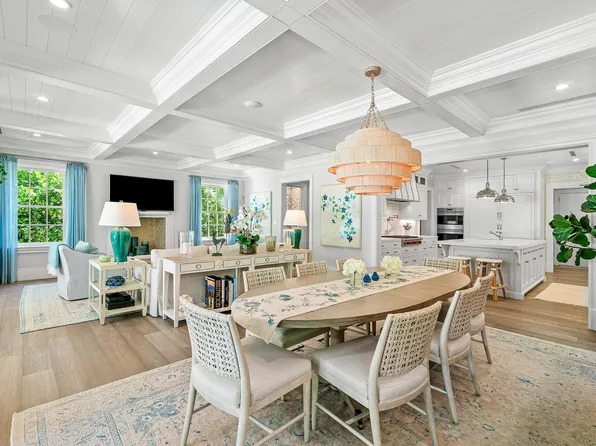 449 Australian Avenue, Palm Beach, FL 33480