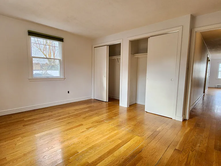 98 Sylvia St #1 — Photo 7