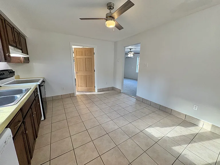 927 Vance Ave #A — Photo 7